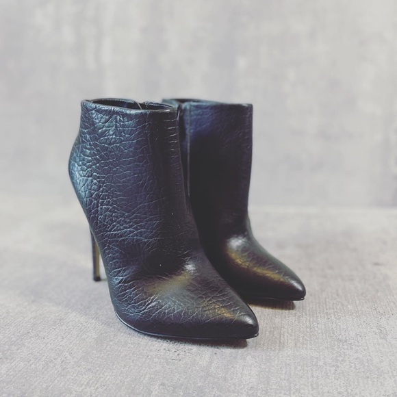 ALDO BOOTIES - Picture 2 of 3